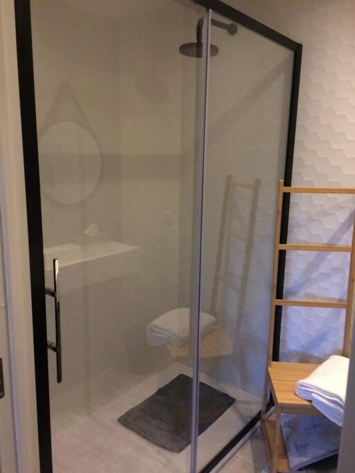 Lovely Refurbished Apartment Nisa Exterior foto