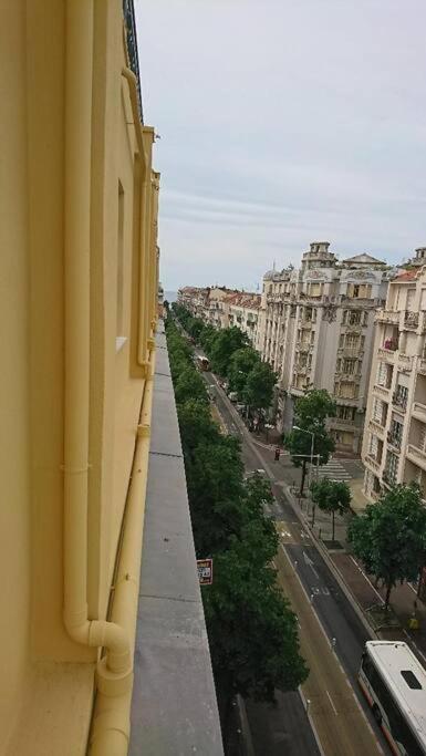 Lovely Refurbished Apartment Nisa Exterior foto