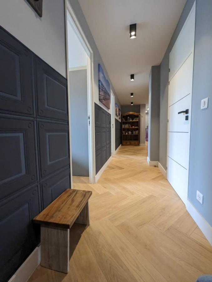 Lovely Refurbished Apartment Nisa Exterior foto